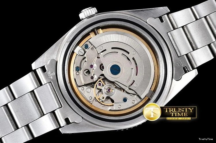 1225 Resilient ROLSUB0186 – Vintage Sub Ref 6205 White A- 1026